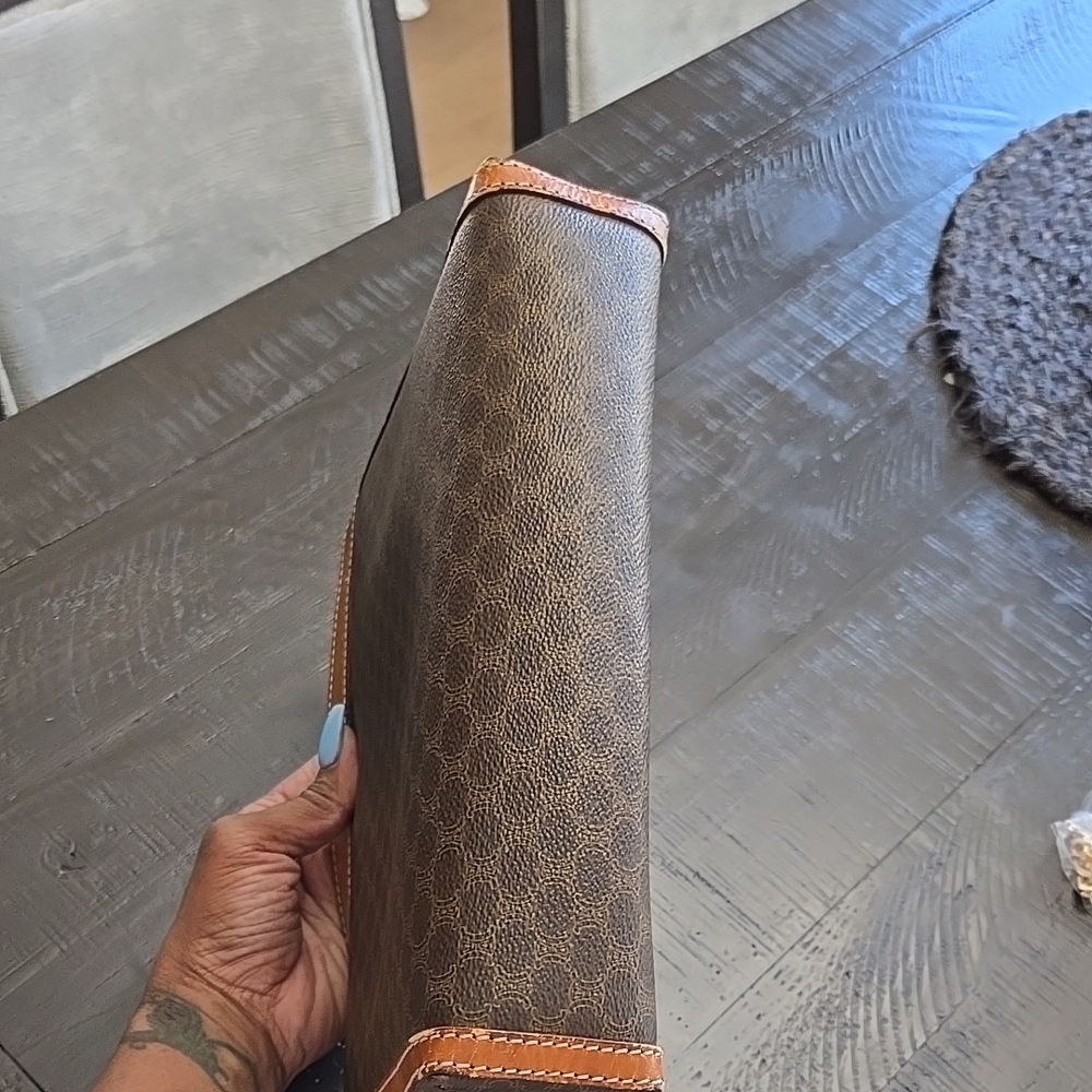 Celine Toiletry - Picture 4 of 16